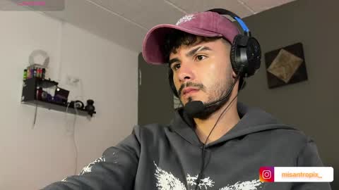 Snapshot of fede69x chatting on May 2026 05:35:01 AM federik online show from May 2026 05:35:01 AM