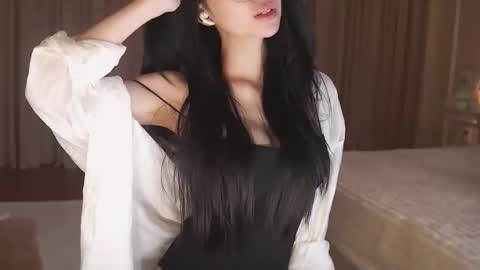 feel_me_00 online show from November 2025 10:48:01 PM