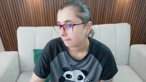 Snapshot of feelina_firesoul chatting on July 2026 02:59:01 PM Feelena online show from July 2026 02:59:01 PM