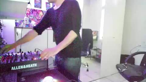 m0rty online show from May 2026 02:03:01 PM