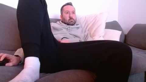 feetnc0ck online show from February 2026 03:05:01 AM