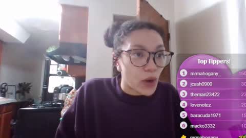 Snapshot of feetnymph chatting on January 2025 04:25:02 AM Soley online show from January 2025 04:25:02 AM