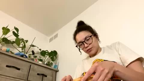 Snapshot of feetnymph chatting on February 2025 01:35:01 AM Soley online show from February 2025 01:35:01 AM