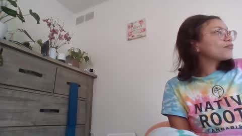 Snapshot of feetnymph chatting on October 2025 05:54:01 PM Soley online show from October 2025 05:54:01 PM