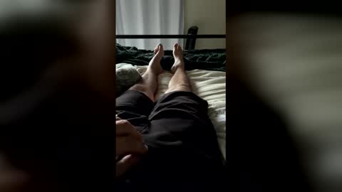 FEETOMINES online show from June 2026 02:46:02 AM