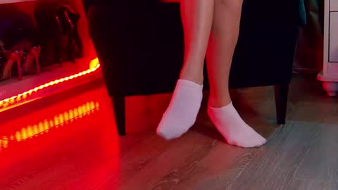 FeetVibe online show from November 2025 08:28:01 AM