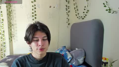 Snapshot of felix_leex chatting on December 2024 08:23:02 PM Felix leex online show from December 2024 08:23:02 PM