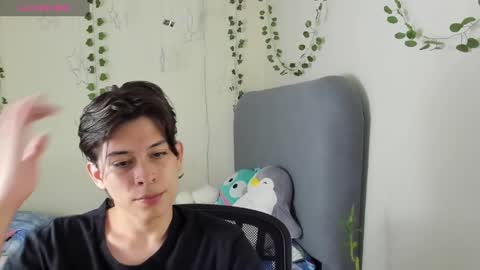 Snapshot of felix_leex chatting on February 2025 08:26:02 PM Felix leex online show from February 2025 08:26:02 PM