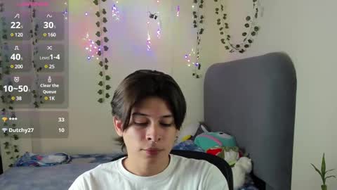 Snapshot of felix_leex chatting on February 2025 10:48:01 PM Felix leex online show from February 2025 10:48:01 PM