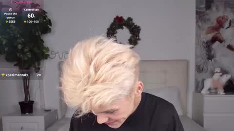 Felix online show from December 2025 07:32:01 PM