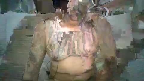 felixrlarios25 online show from May 2026 11:23:01 PM