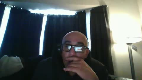 felixrlarios25 online show from May 2026 06:27:01 PM