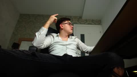 FelixStark online show from October 2025 05:35:01 PM