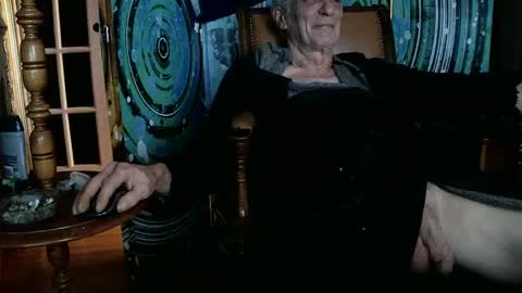 Snapshot of fellatioauto chatting on January 2025 04:59:01 AM hungnsexy online show from January 2025 04:59:01 AM