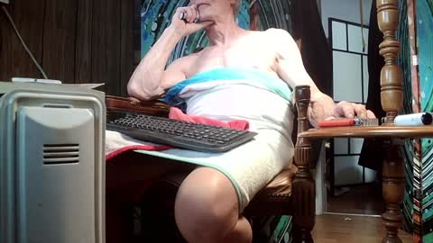 Snapshot of fellatioauto chatting on February 2025 11:06:02 PM hungnsexy online show from February 2025 11:06:02 PM