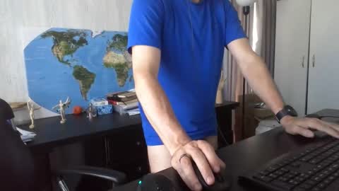 Snapshot of femdomsubby chatting on December 2024 04:53:01 AM femdomsubby online show from December 2024 04:53:01 AM