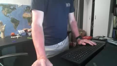 Snapshot of femdomsubby chatting on December 2024 08:27:02 AM femdomsubby online show from December 2024 08:27:02 AM