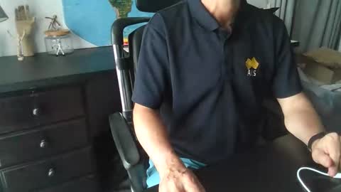 Snapshot of femdomsubby chatting on December 2025 03:23:01 AM femdomsubby online show from December 2025 03:23:01 AM