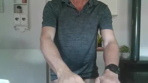 Snapshot of femdomsubby chatting on January 2026 06:50:02 AM femdomsubby online show from January 2026 06:50:02 AM