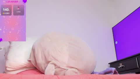 Snapshot of feme_madu chatting on April 2026 11:09:02 PM alejandro online show from April 2026 11:09:02 PM