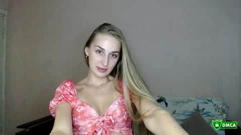 Femke online show from April 2026 08:28:02 PM