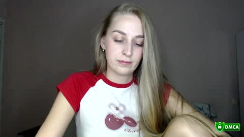Femke online show from April 2026 08:22:01 PM