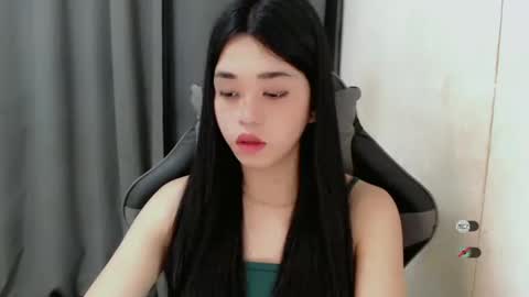 Snapshot of femylove chatting on February 2025 01:02:01 AM YOUR BEAUTIFUL ASIANFHEMY online show from February 2025 01:02:01 AM