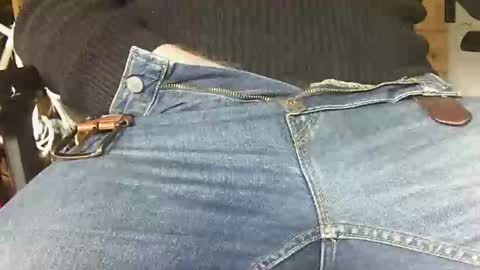 Snapshot of fenderjaguar667 chatting on March 2025 12:28:01 PM fenderjaguar667 online show from March 2025 12:28:01 PM