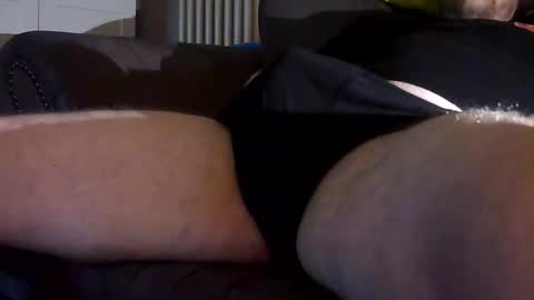 Snapshot of fenderjaguar667 chatting on June 2026 10:19:02 PM fenderjaguar667 online show from June 2026 10:19:02 PM