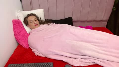 Alejandra online show from December 2024 10:58:02 AM