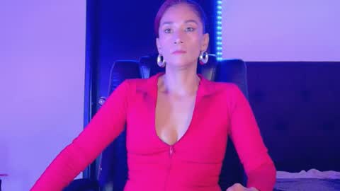 Snapshot of fenixox333 chatting on November 2025 10:31:02 PM stefannia online show from November 2025 10:31:02 PM