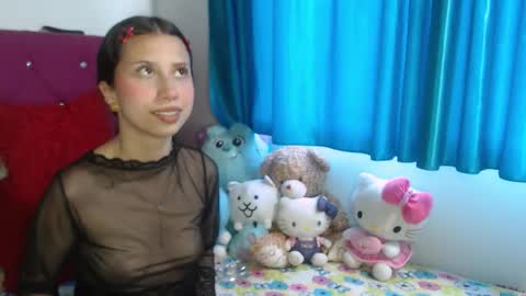 Snapshot of fenixxx1604 chatting on October 2025 08:53:02 PM Fenixxx online show from October 2025 08:53:02 PM