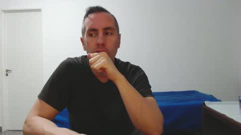 Snapshot of fer797 chatting on December 2024 07:14:01 AM Fernando online show from December 2024 07:14:01 AM