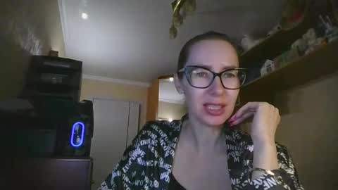 Snapshot of feraliss chatting on April 2026 09:46:01 PM feraliss online show from April 2026 09:46:01 PM