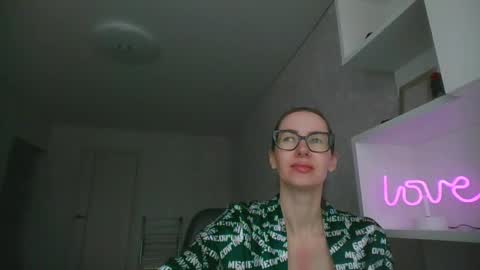 feraliss online show from April 2026 10:10:01 AM