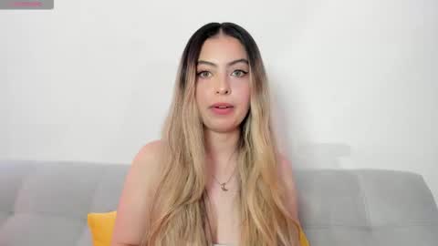 fernanda  online show from February 2026 02:40:02 PM