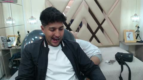 FER PHOENIX online show from January 2025 03:57:02 AM