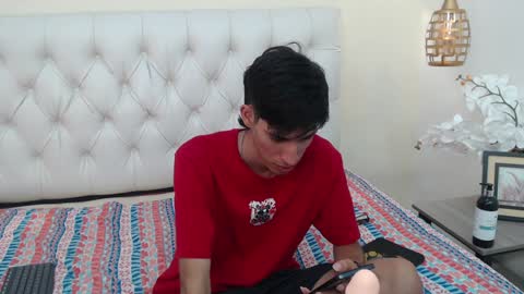 FER PHOENIX online show from February 2025 06:13:01 AM