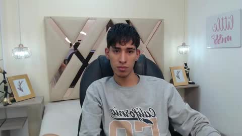 FER PHOENIX online show from March 2025 04:08:02 AM