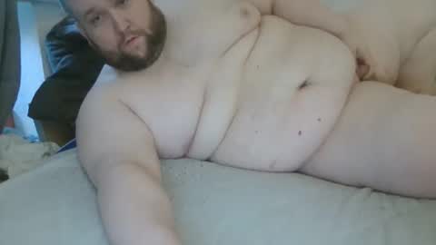 Snapshot of fettebifotze28h chatting on December 2025 10:22:01 AM Cow Sow online show from December 2025 10:22:01 AM