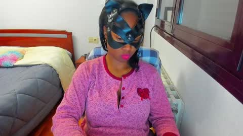 FEXIBLEBODY followe  guys  in  chaturbatehello b online show from December 2024 11:17:01 AM