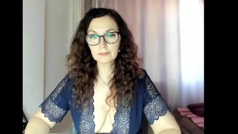 Snapshot of fey_bb chatting on February 2025 06:08:02 AM Milana online show from February 2025 06:08:02 AM