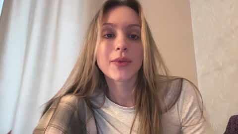 Snapshot of fflloowweerr chatting on February 2025 08:57:01 AM Lisa online show from February 2025 08:57:01 AM