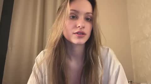 Snapshot of fflloowweerr chatting on February 2025 12:12:01 PM Lisa online show from February 2025 12:12:01 PM