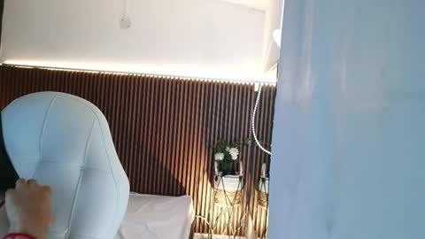 Snapshot of ffreyja_ chatting on February 2026 05:11:01 PM Freyja online show from February 2026 05:11:01 PM