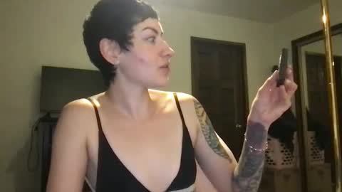 Snapshot of fgsammie chatting on October 2025 05:37:01 AM fgsammie online show from October 2025 05:37:01 AM