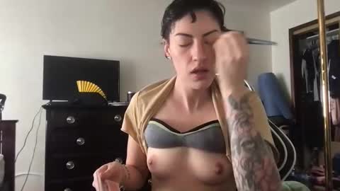 Snapshot of fgsammie chatting on December 2025 07:53:02 PM fgsammie online show from December 2025 07:53:02 PM