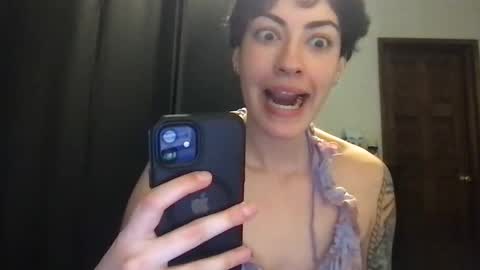 Snapshot of fgsammie chatting on February 2026 01:09:02 AM fgsammie online show from February 2026 01:09:02 AM