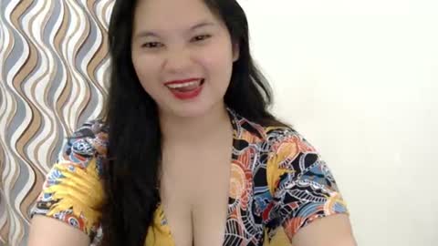 fhwilloughbyxx online show from June 2026 06:19:02 PM