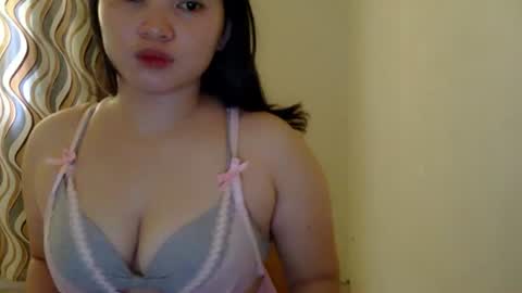 fhwilloughbyxx online show from June 2026 04:37:01 AM